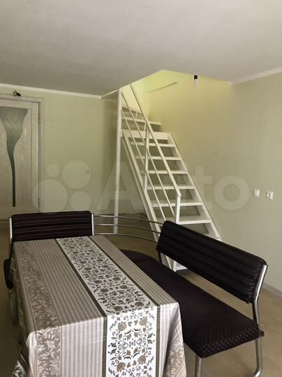 Дом 56 м² на участке 1,8 сот.