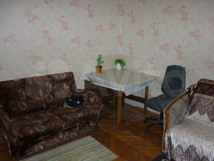 Комната 14 м² в 3-к., 4/6 эт.
