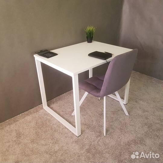 Компьютерный стол Лофт 90*70 см. Белые ножки