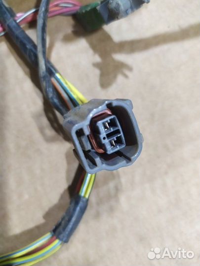 Проводка двери задняя левая Ford Maverick TM1 GZ