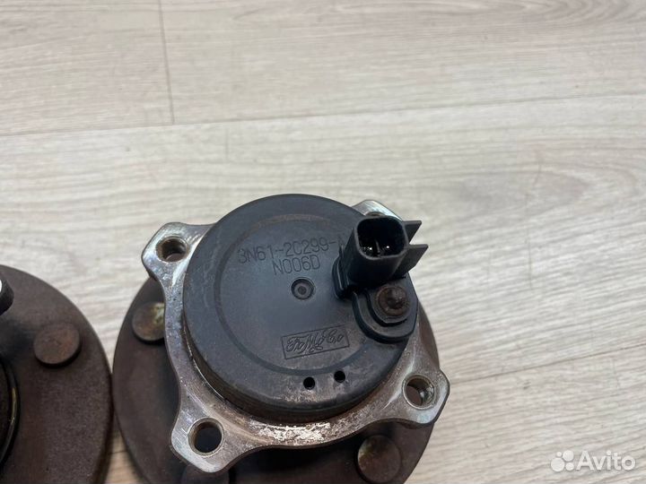 Ступица задняя Mazda 3 BK BL