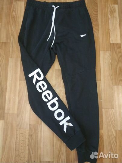 Спортивный костюм reebok