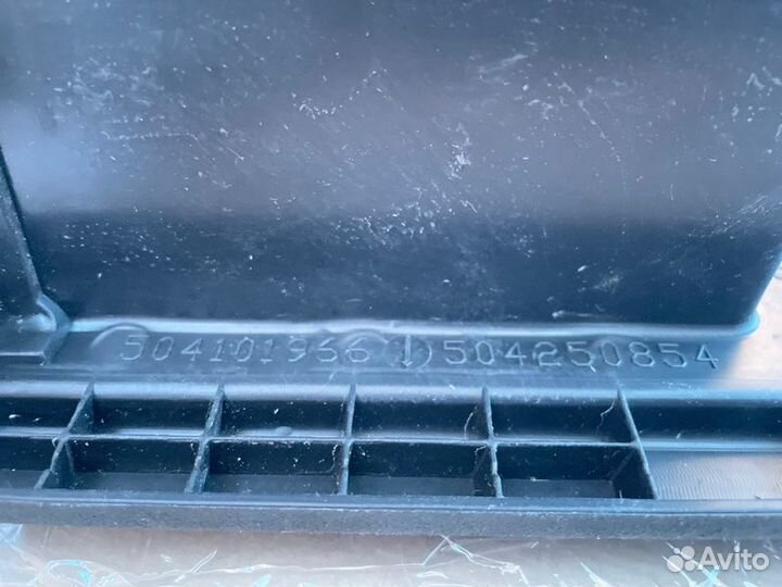 Бардачок Iveco