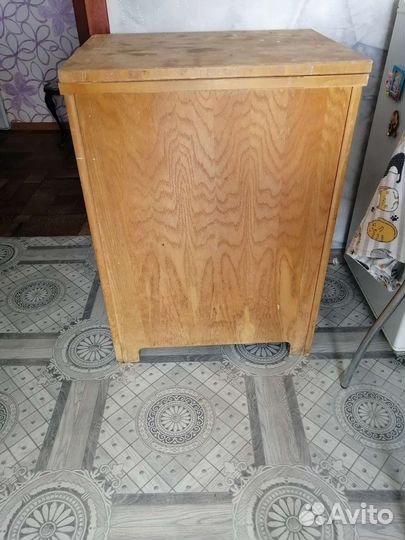 Швейная машина Чайка