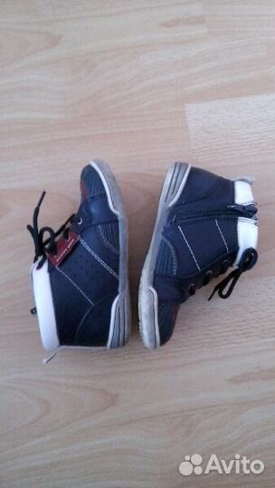 Ботинки демисезонные