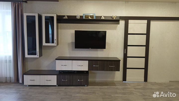 Стенка в гостиную