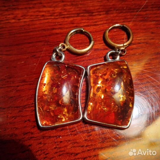 Комплекты, серьги, подвески