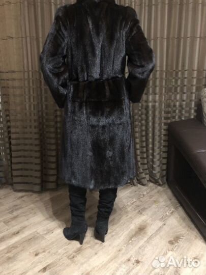 Норкова шуба, сапоги в подарок