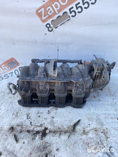 Infiniti Qx56 z62 Впускной коллектор