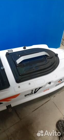 Прикормочный кораблик