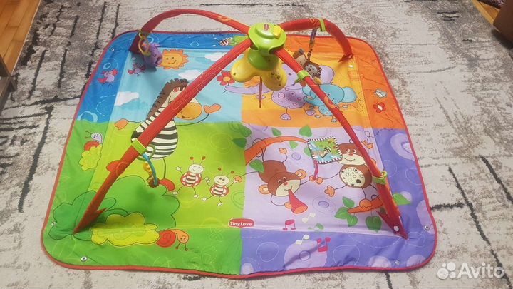 Развивающий коврик tiny love
