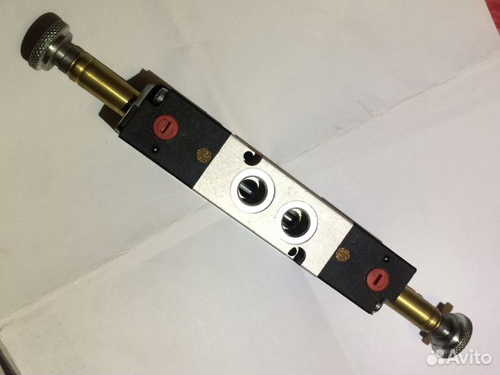 Пневмораспределитель Camozzi 378-011-02