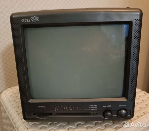 Телевизор черно-белый переносной б/у