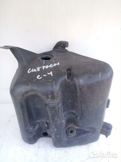 Бачок омывателя Citroen C4 2010г