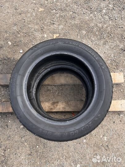 Tigar UHP Ultra High Performance 205/60 R16