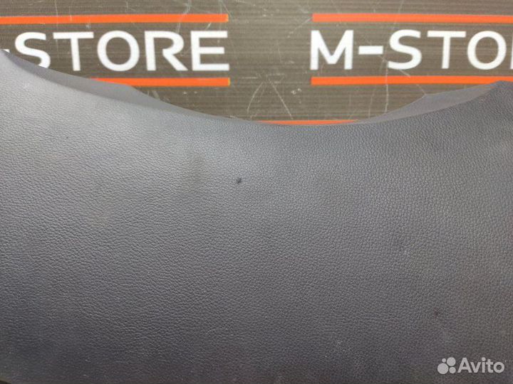 Накладка под руль передняя правая Bmw 7-Series E65