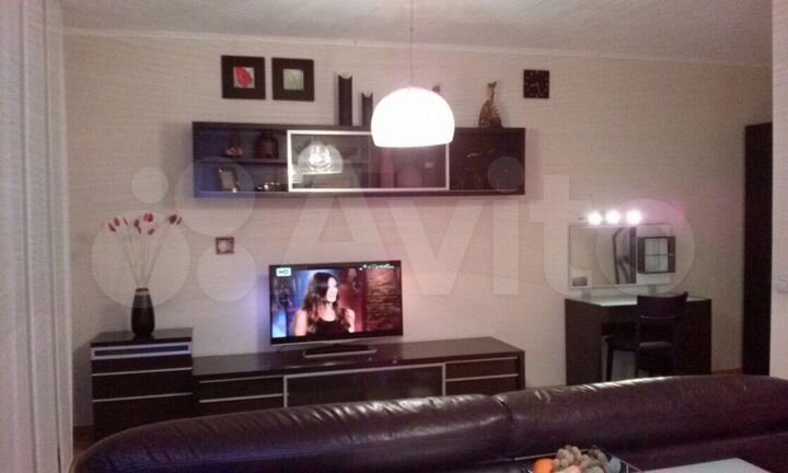 1-к. квартира, 40 м², 4/9 эт.