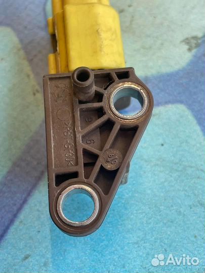 Датчик AIR BAG 4L0959651