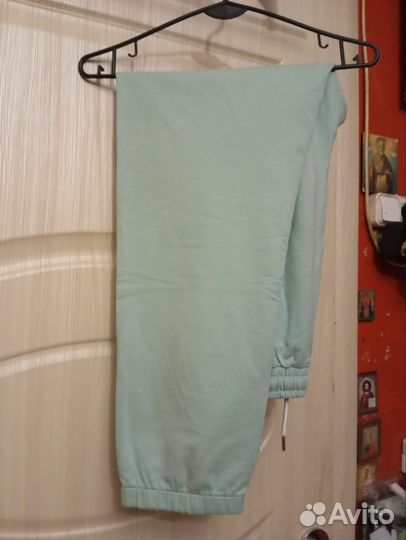 Спортивные штаны женские