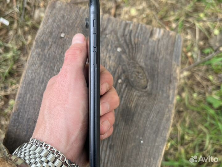 iPhone xr на запчасти
