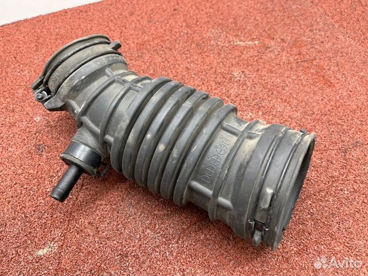 Патрубок воздушного фильтра Hyundai Solaris 2