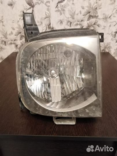 Фара Nissan Cube '02-'05 правая ксенон серая