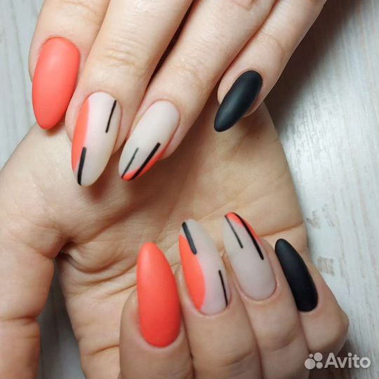 Маникюр и педикюр