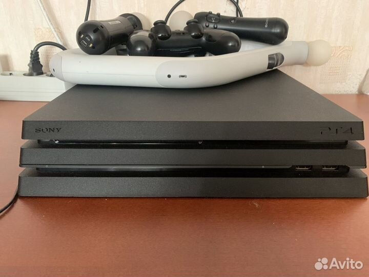 Sony playstation 4 pro 1tb + VR