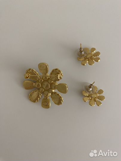 Украшение chanel