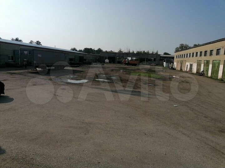 Машиноместо, > 30 м²