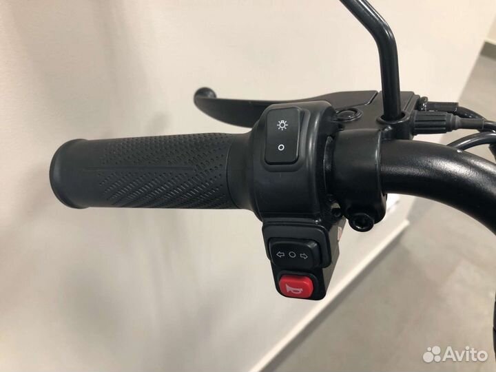 Электроскутер T-REX bike