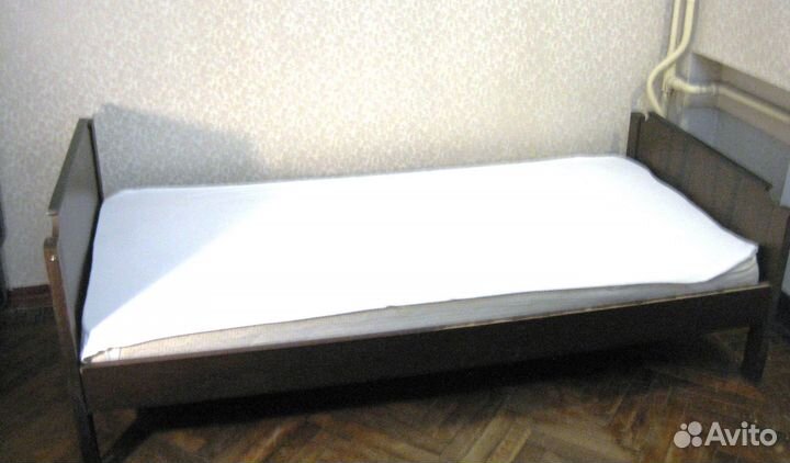 Кровать односпальная 90х200 ортопедич матрасом