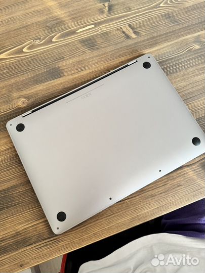 Macbook pro 13 2019 touch bar