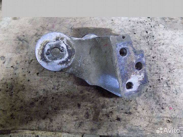 Кронштейн двигателя RIO 2005-2011