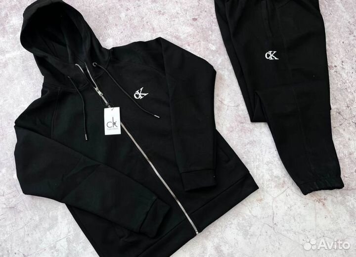 Спортивные костюмы Calvin Klein спортивные