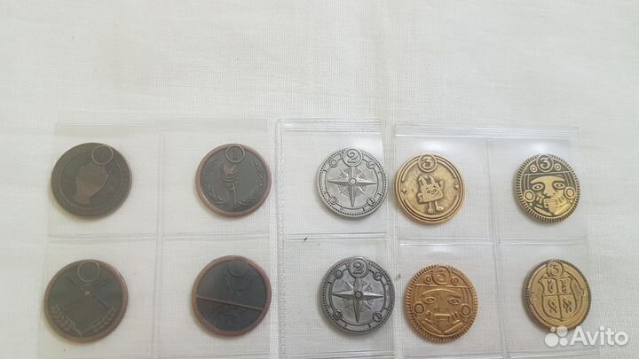 Жетоны из Пятерочки и Магнита