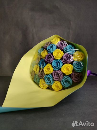 Розы из Белого Шоколада - 29 шт в Букете