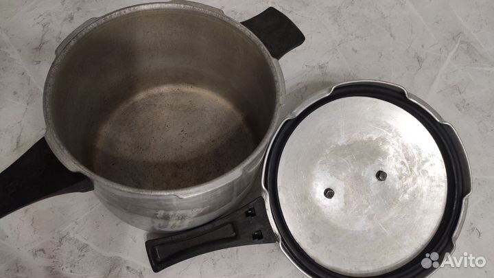 Мультиварка скороварка бу/ СССР