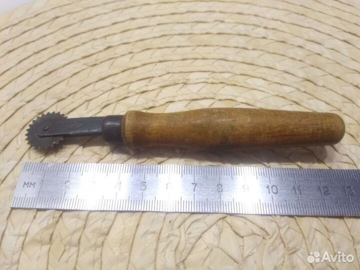 Колёсико копировальное для выкройки шитья