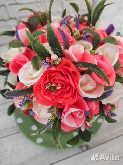 Цветочная композиция в подарок на 1-е сентября