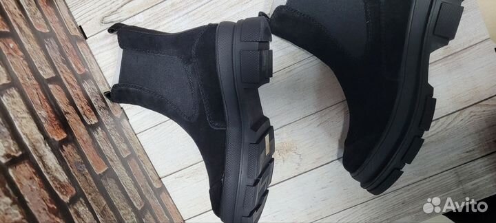 Ботинки женские 37 размер