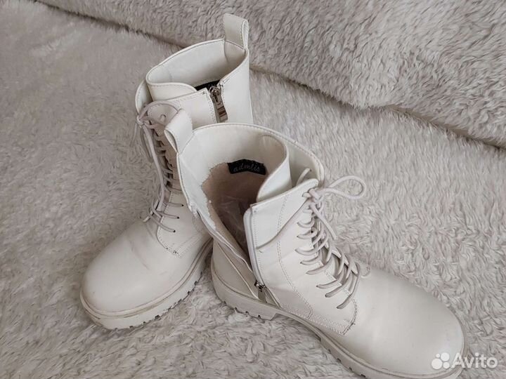 Ботинки женские 38 размера белые осень весна