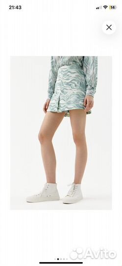 Шорты женские