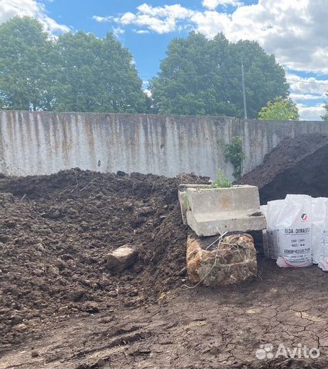 Навоз и перегной в мешках и валом