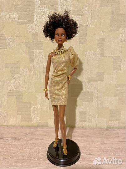 Barbie basics 003 Mbili