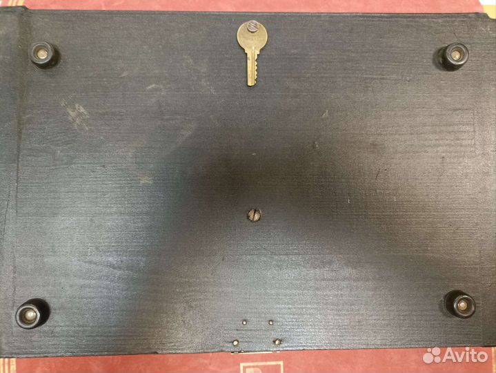 Печатная машинка Брайля Karl Neubert