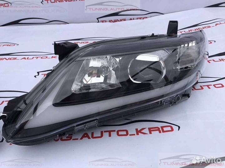 Фары Toyota Camry 40 M3709