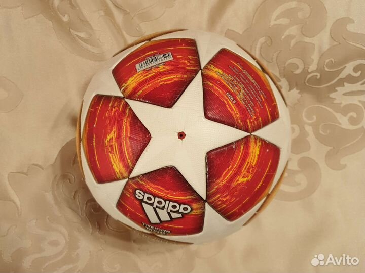 Футбольный мяч adidas лига чемпионов 2019