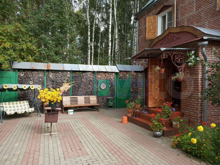 Коттедж 216,8 м² на участке 46 сот.