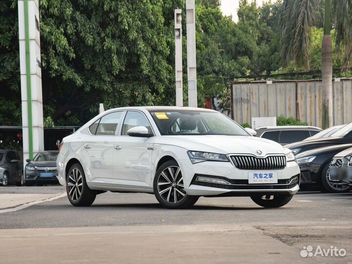 Skoda Superb 1.4 AMT, 2024, 98 км